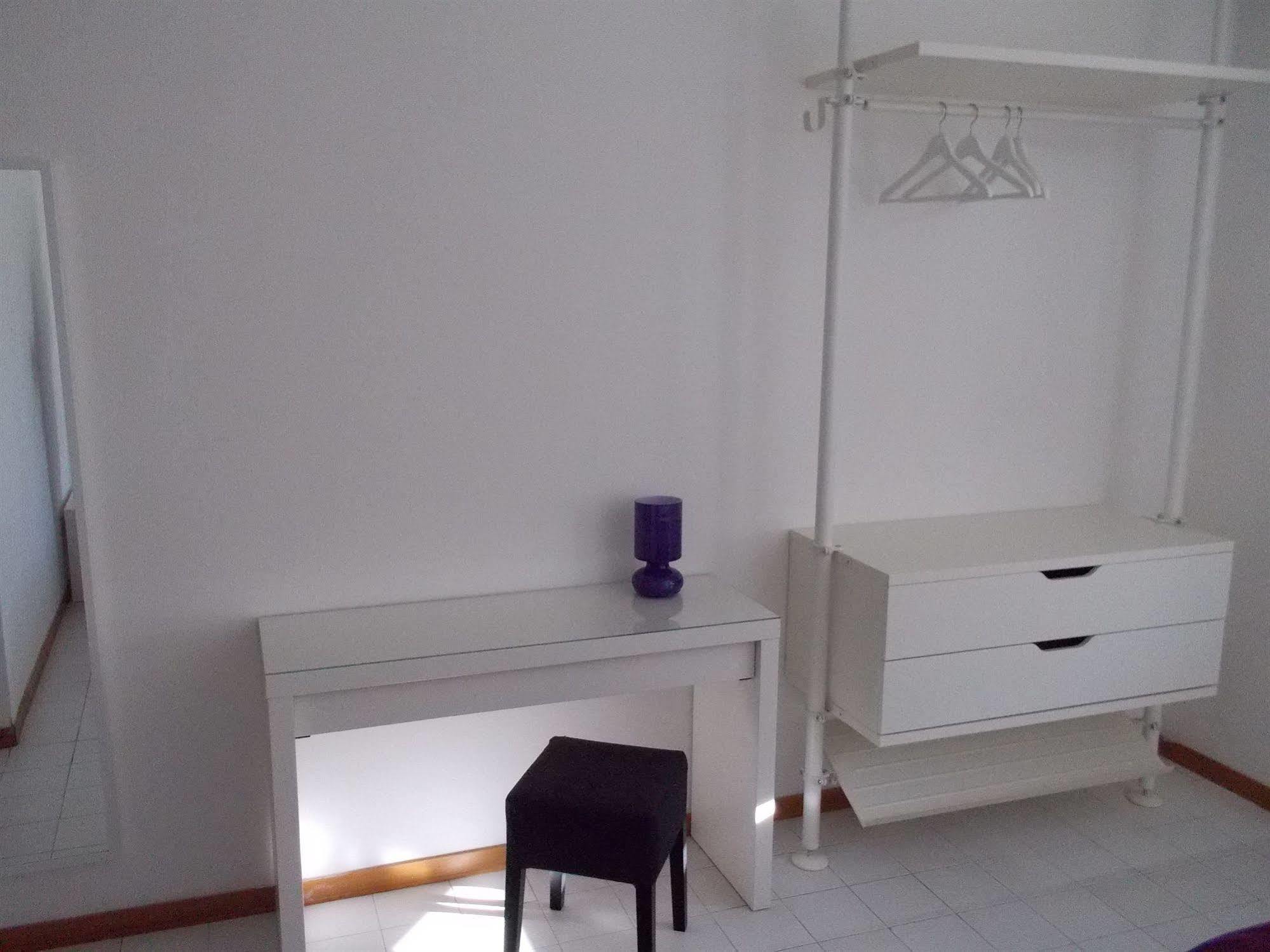 Ave Gratia Plena Hostel Salerno Ngoại thất bức ảnh